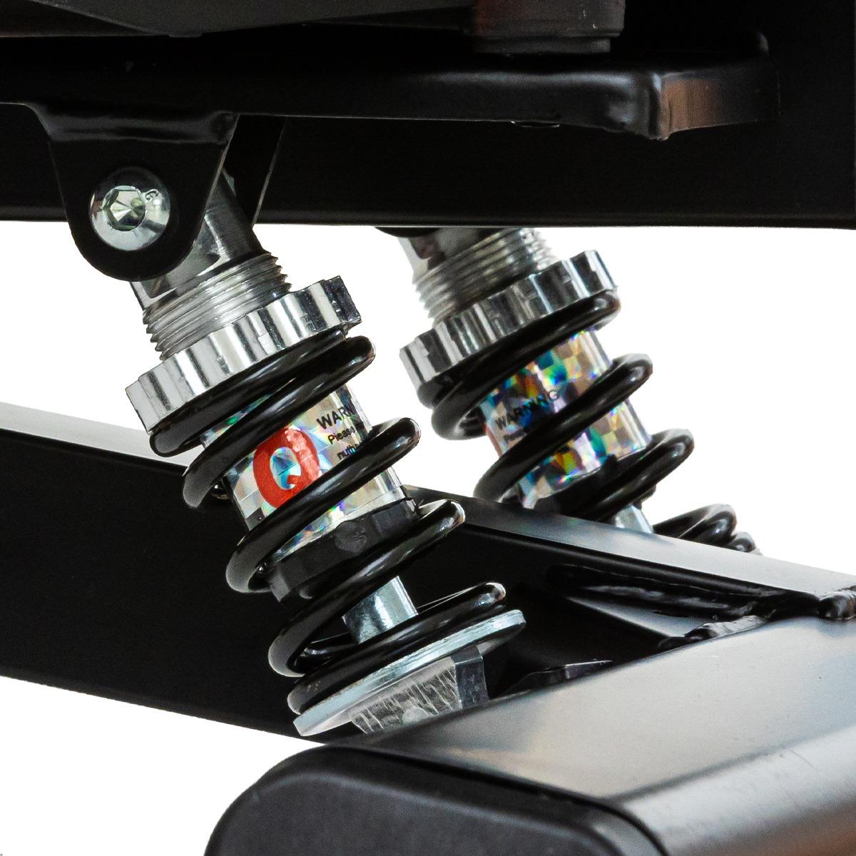 Amortecedor duplo no banco do Triciclo Drift